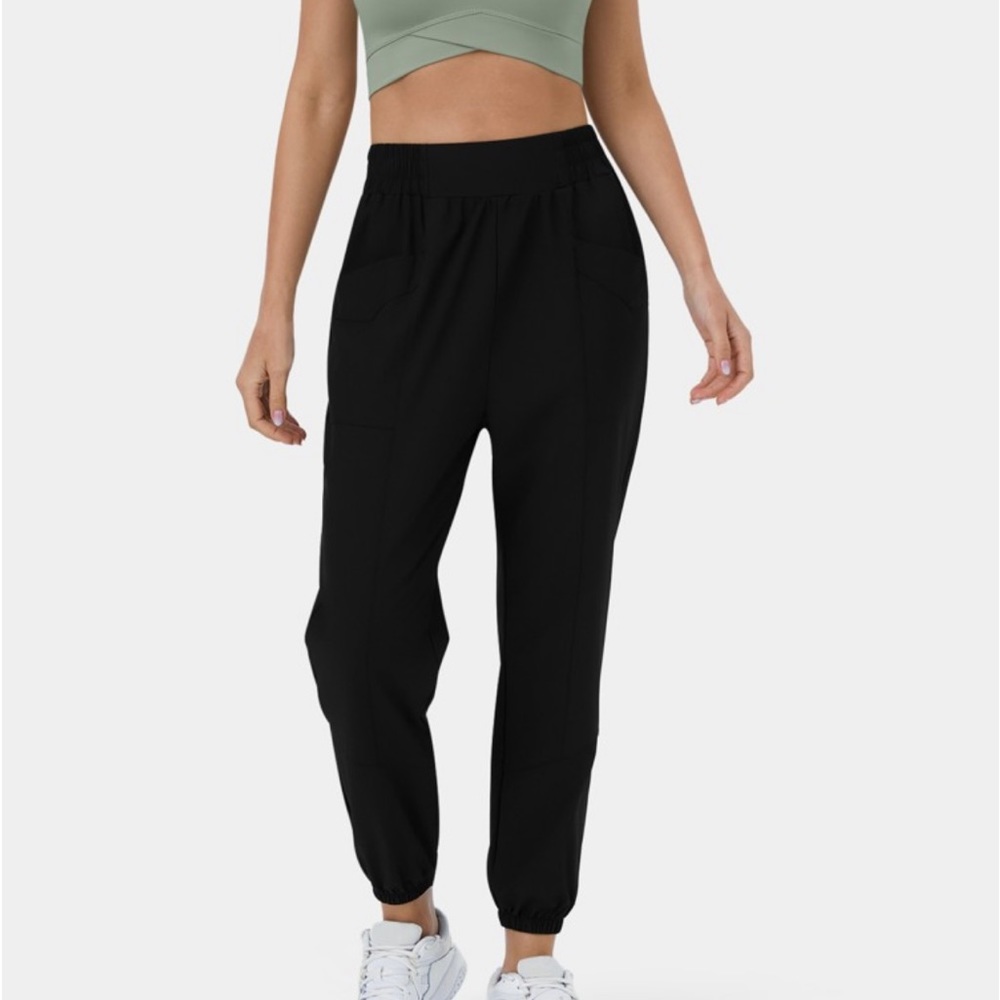 Halara high waisted joggers